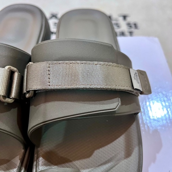 Suicoke Toe Strap UTA Urich Rubber Sandals - Khaki Olive Green - Picture 8 of 10